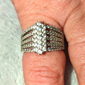 3.6 karat, 925 solid sterling silver rhodium plated ring